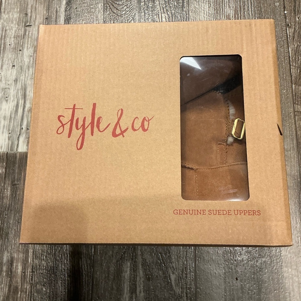Classic Tan Suede Women's Boots Size 10 - Picture 10 of 16